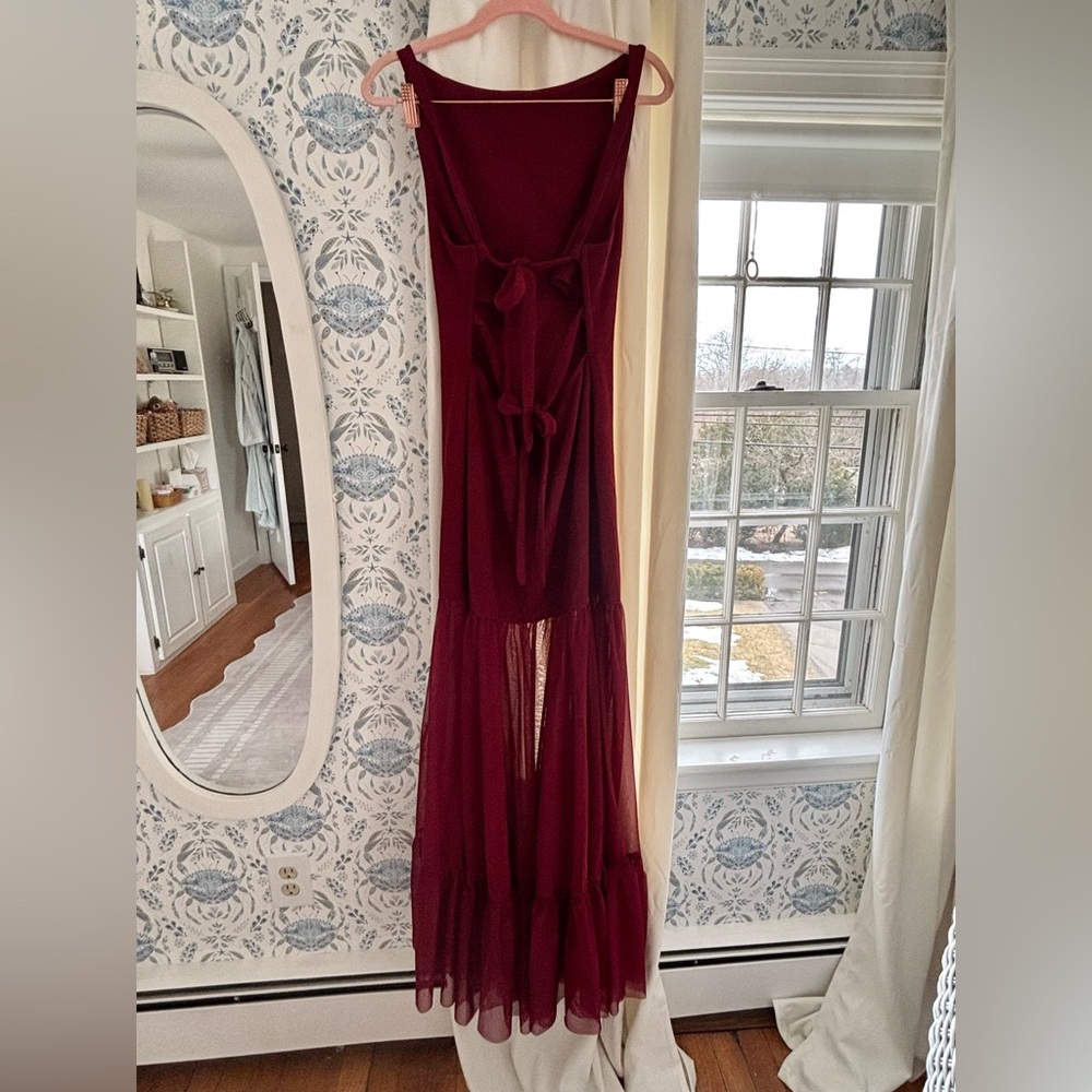 Hello Molly Chic Whispers Burgundy Maxi Dress Size M Formal Mesh Backless - Picture 4 of 5